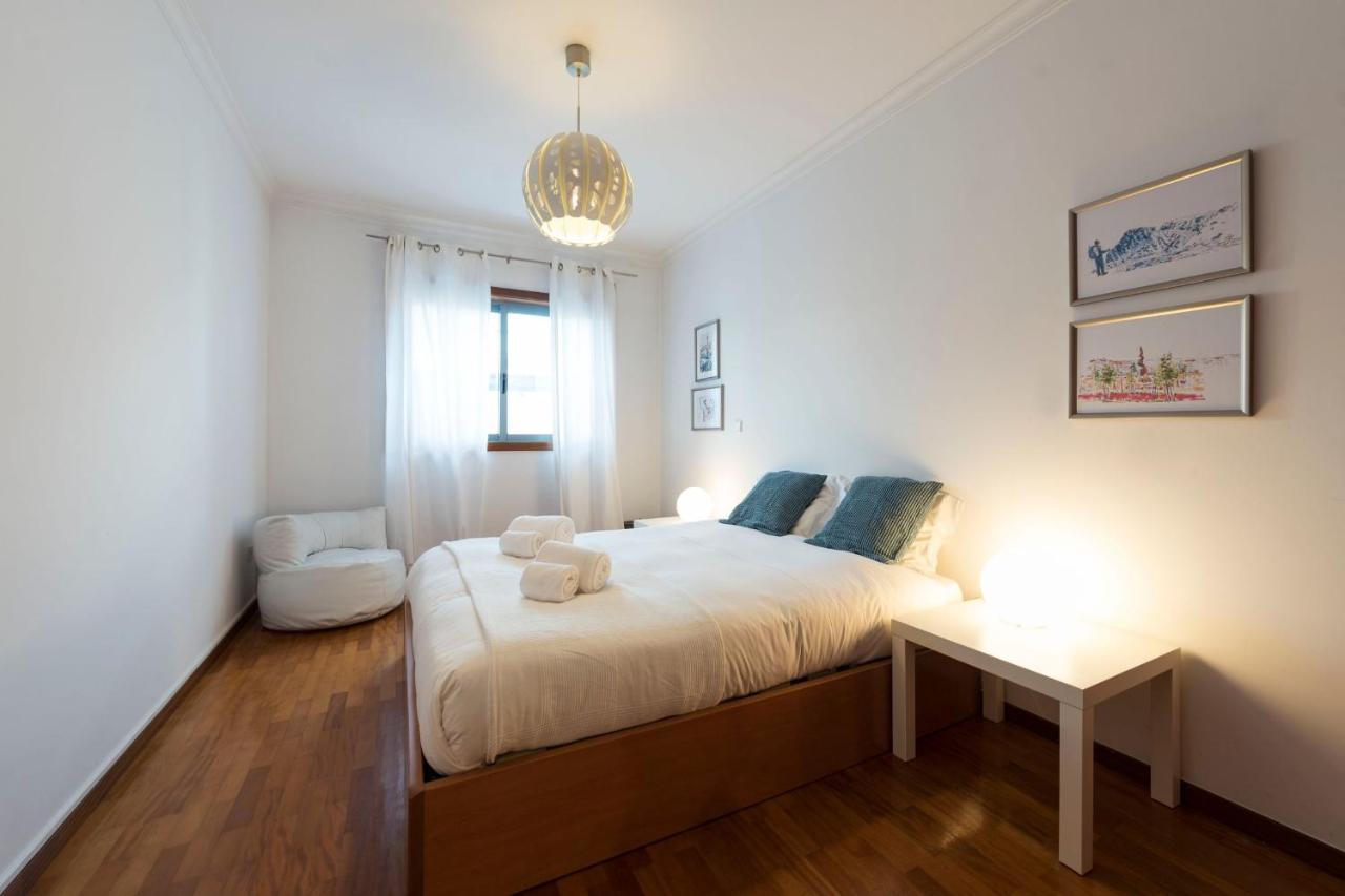 Lovelystay - Charm Beach Apartment By Metro Station มาโตซีนโญส ภายนอก รูปภาพ